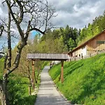 Vila Mountain View With Sauna And Hot-tub - Three Bedroom With Sauna And Hot-tub Slovenj Gradec