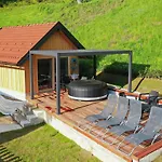Mountain View With Sauna And Hot-tub - Three Bedroom With Sauna And Hot-tub Vila *