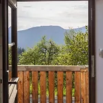 Mountain View With Sauna And Hot-tub - Three Bedroom With Sauna And Hot-tub *