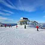 Mountain View With Sauna And Hot-tub - Three Bedroom With Sauna And Hot-tub *