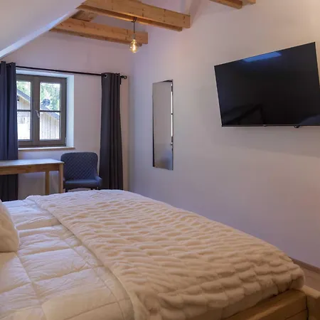 Mountain View Villa With Sauna And Hot-Tub - Three Bedroom Villa With Sauna And Hot-Tub * Slovenj Gradec