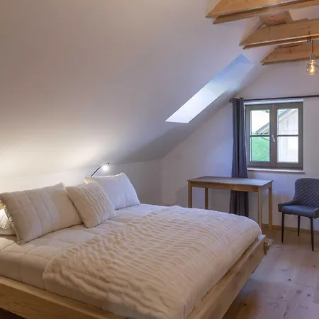 Mountain View With Sauna And Hot-tub - Three Bedroom With Sauna And Hot-tub