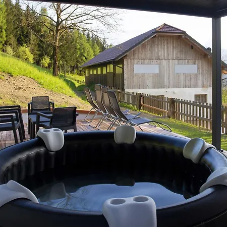 Mountain View Villa With Sauna And Hot-Tub - Three Bedroom Villa With Sauna And Hot-Tub
