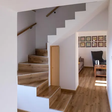 Mountain View Villa With Sauna And Hot-Tub - Three Bedroom Villa With Sauna And Hot-Tub