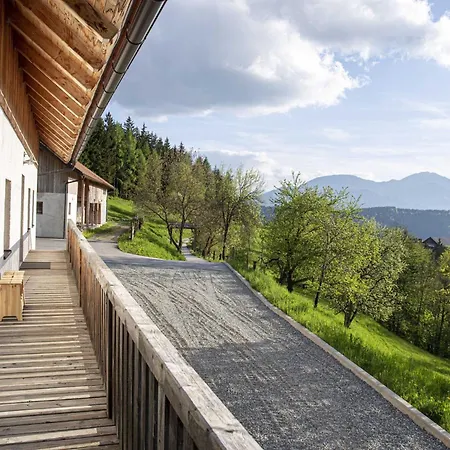 Mountain View With Sauna And Hot-tub - Three Bedroom With Sauna And Hot-tub