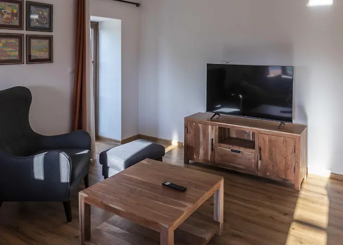 Mountain View Villa With Sauna And Hot-Tub - Three Bedroom Villa With Sauna And Hot-Tub Slovinský Hradec