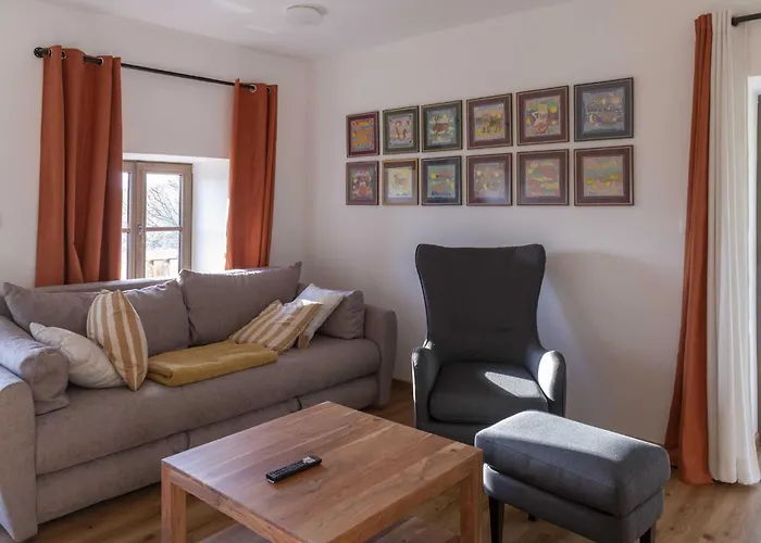 Mountain View Villa With Sauna And Hot-Tub - Three Bedroom Villa With Sauna And Hot-Tub * Slovinský Hradec