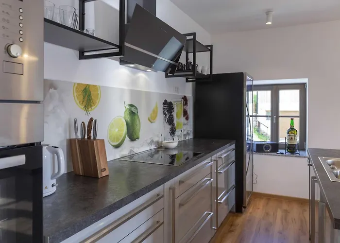 Mountain View Villa With Sauna And Hot-Tub - Three Bedroom Villa With Sauna And Hot-Tub