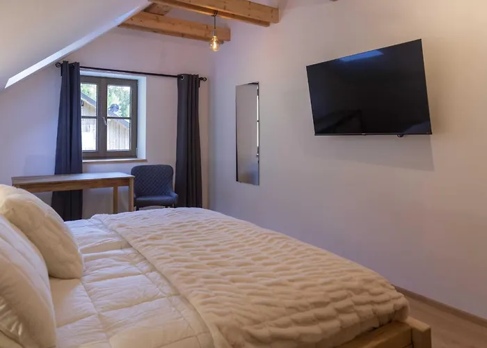 Mountain View Villa With Sauna And Hot-Tub - Three Bedroom Villa With Sauna And Hot-Tub * Slovenj Gradec