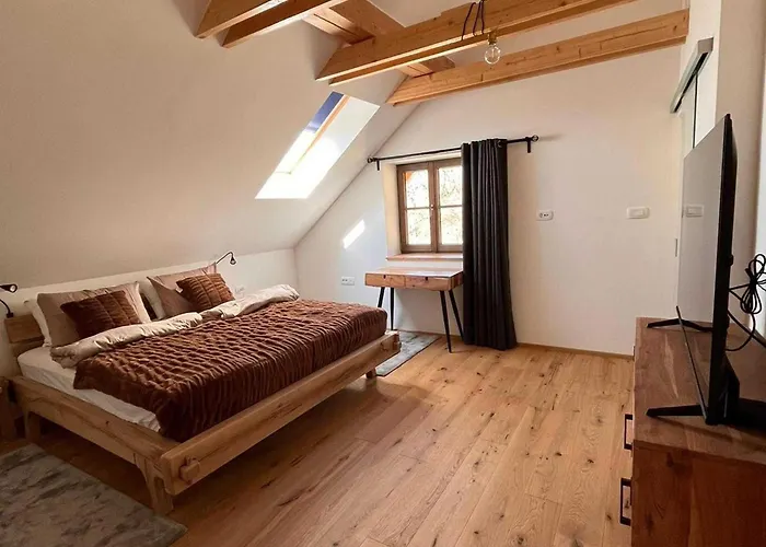 Vila Mountain View Villa With Sauna And Hot-Tub - Three Bedroom Villa With Sauna And Hot-Tub Slovinský Hradec