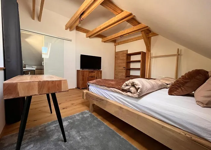 Mountain View Villa With Sauna And Hot-Tub - Three Bedroom Villa With Sauna And Hot-Tub