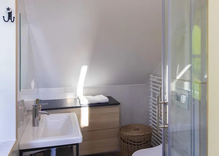 Mountain View Villa With Sauna And Hot-Tub - Three Bedroom Villa With Sauna And Hot-Tub Villa