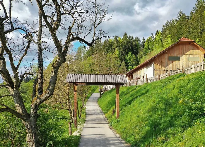 Villa Mountain View Villa With Sauna And Hot-Tub - Three Bedroom Villa With Sauna And Hot-Tub Slovenj Gradec