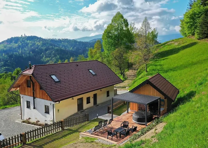 Mountain View Villa With Sauna And Hot-Tub - Three Bedroom Villa With Sauna And Hot-Tub Vila