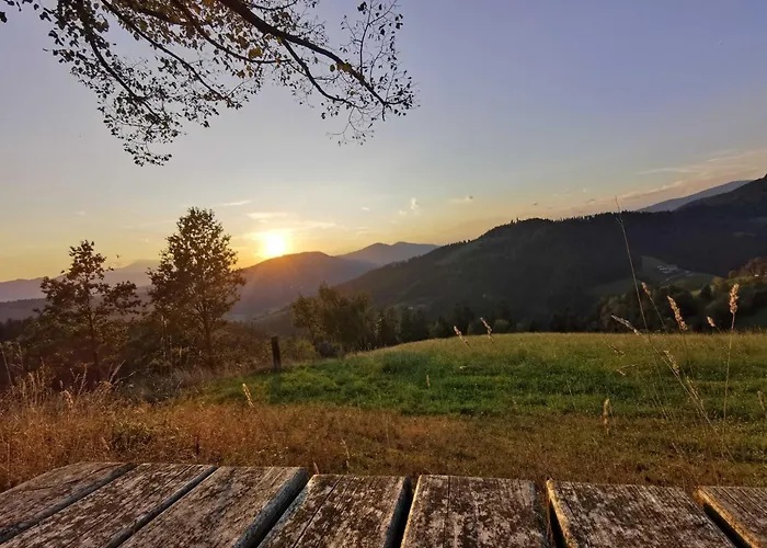 Mountain View Villa With Sauna And Hot-Tub - Three Bedroom Villa With Sauna And Hot-Tub *