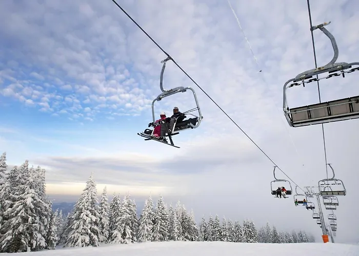 Mountain View Villa With Sauna And Hot-Tub - Three Bedroom Villa With Sauna And Hot-Tub *