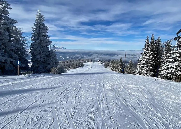 Mountain View Villa With Sauna And Hot-Tub - Three Bedroom Villa With Sauna And Hot-Tub Villa *