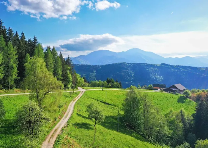 Mountain View Villa With Sauna And Hot-Tub - Three Bedroom Villa With Sauna And Hot-Tub * Slovenj Gradec